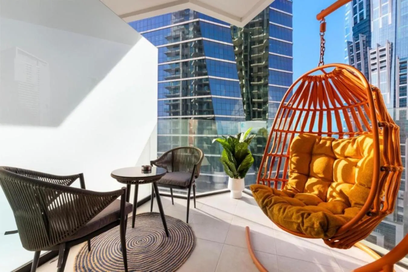 Loft-Style Studio - Canal View - Fully Furnished - Near Dubai Mall - Burj Khalifa United Arab Emirates