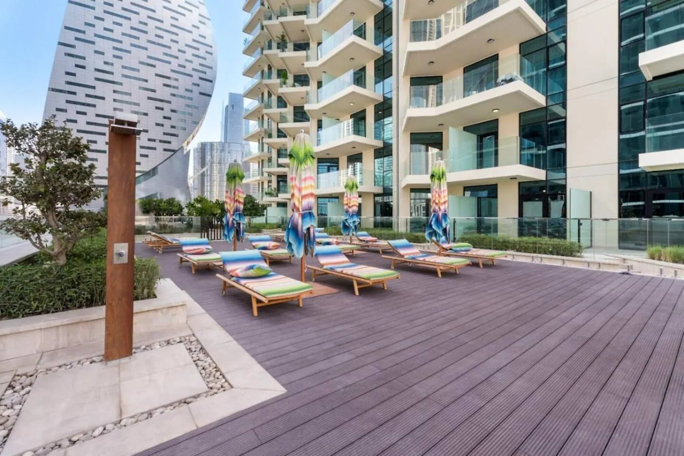 Apartment Loft-Style Studio - Canal View - Fully Furnished - Near Dubai Mall - Burj Khalifa United Arab Emirates
