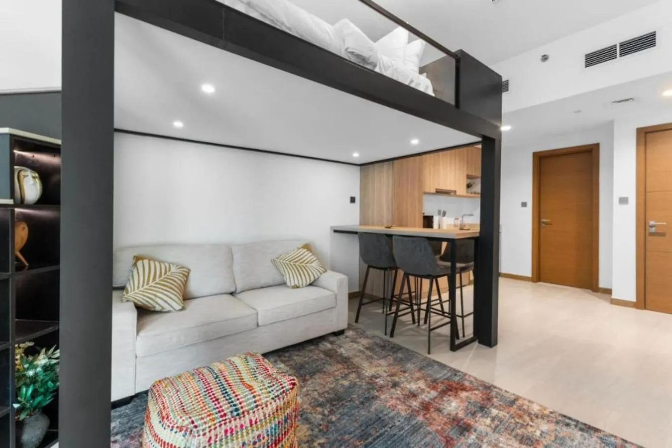 Loft-Style Studio - Canal View - Fully Furnished - Near Dubai Mall - Burj Khalifa Emirati Arabi Uniti